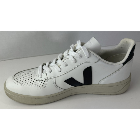 Veja Women’s Sneakers White Leather Black V Logo Lace Up Shoes Size EU 40 US 9 - Picture 3 of 12
